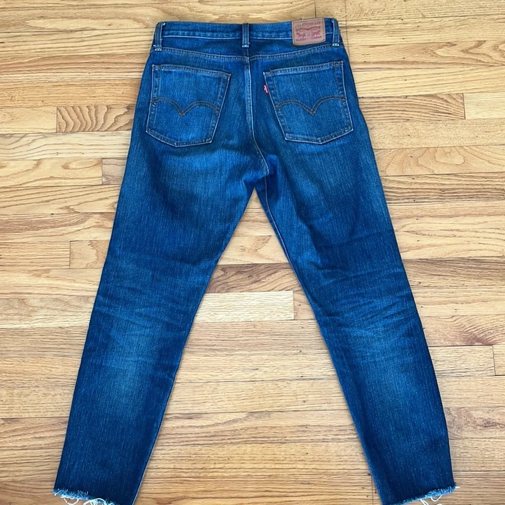 EUC Levi's white oak cone jeans - Picture 13 of 13